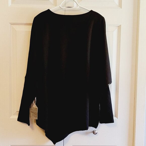 NWT Oversized Asymetric Hem Shirt - Picture 2 of 4